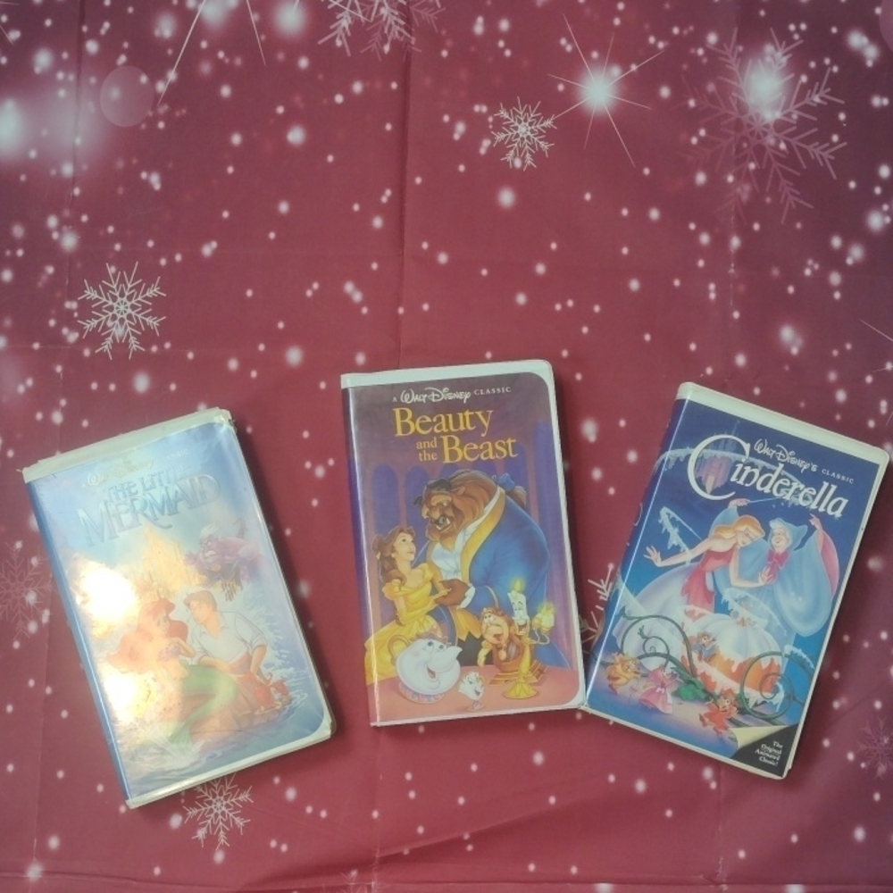 LOT of 3 black diamond Disney classics vhs
